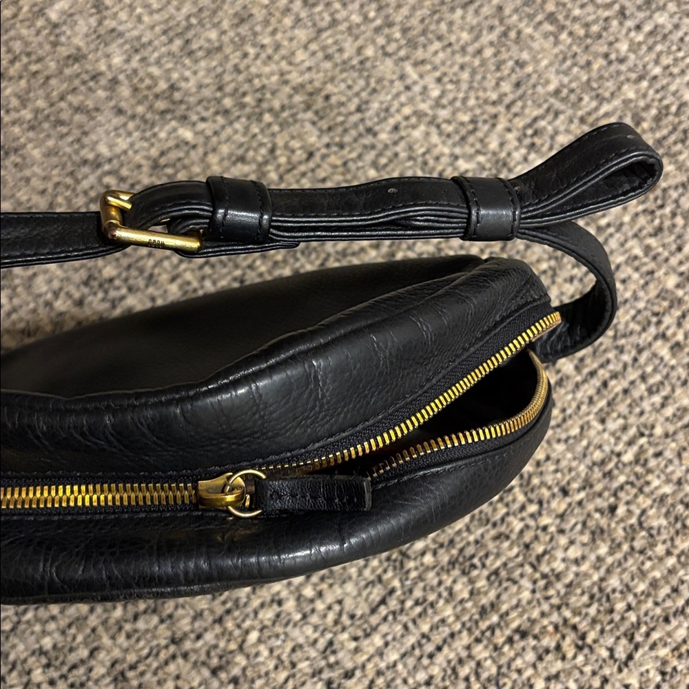 HOBO Round Black Crossbody Leather Bag Adjustable Strap Fabric Lined - Picture 8 of 8